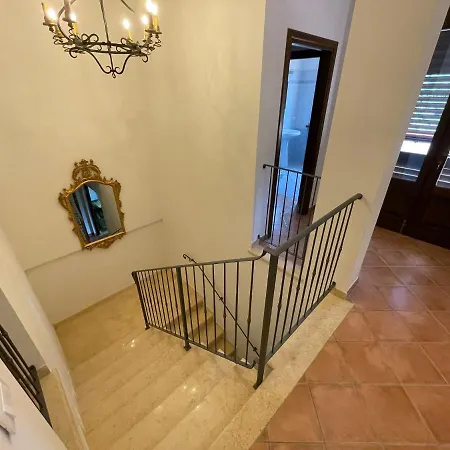 Lori Villa *